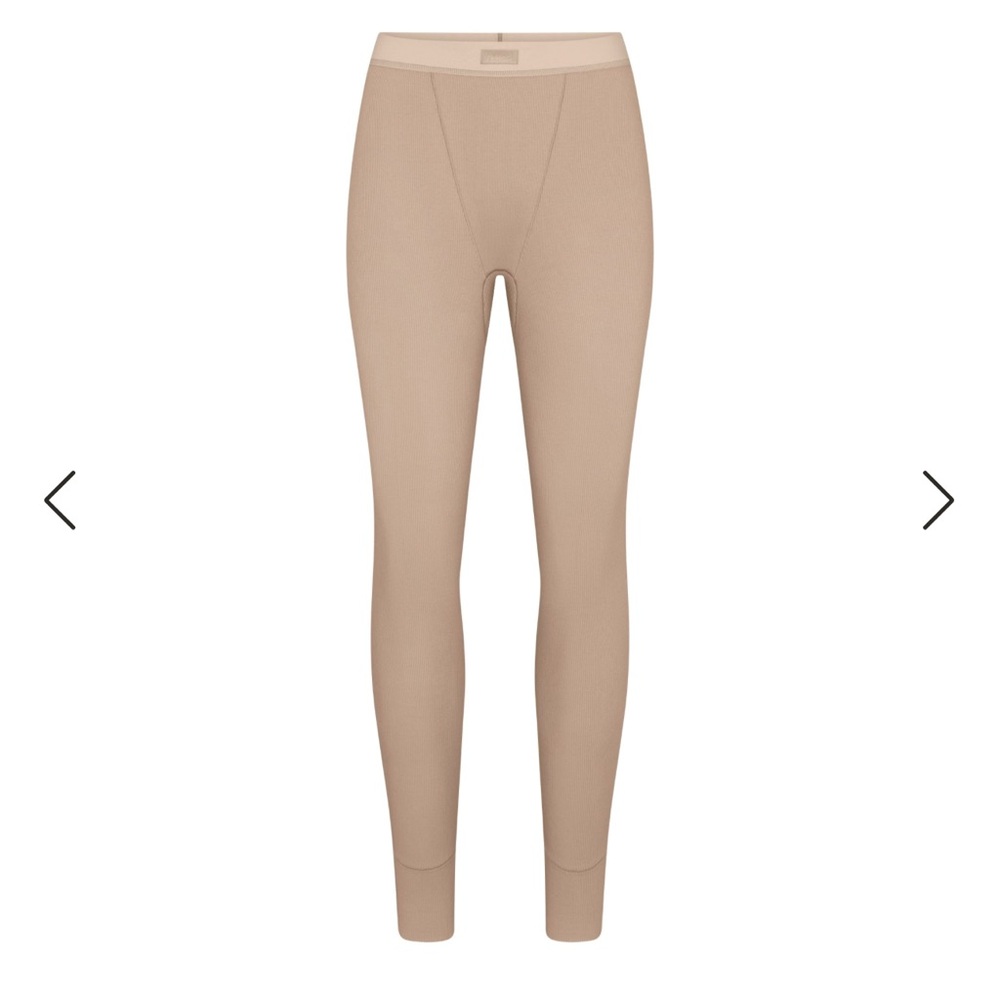 SKIMS leggings